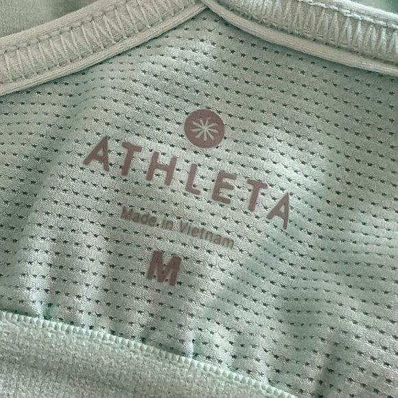 Athleta Tank Top Mint Green Raceback Sz M - Picture 6 of 6